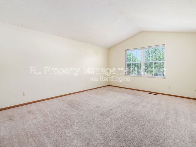 Building Photo - 3152 Thorndyke St