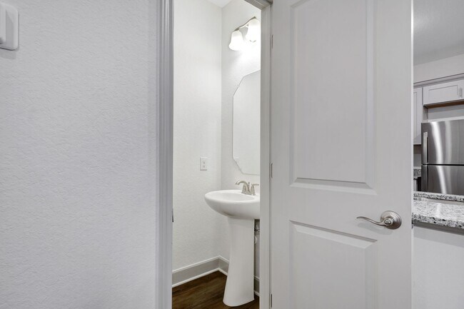 Building Photo - Beautifully Designed Townhome with Upscale Finishes