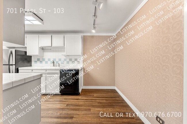 Building Photo - 701 N Pearl St