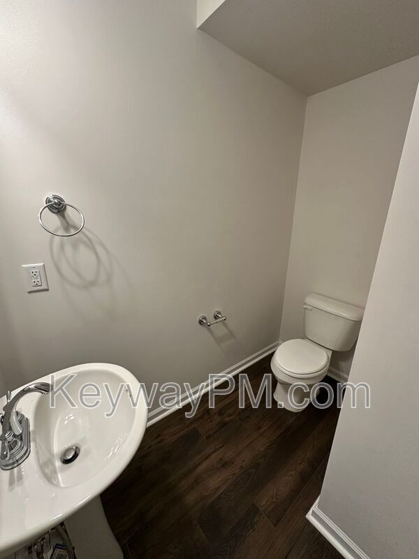 Building Photo - 4150 Thimbleberry Dr