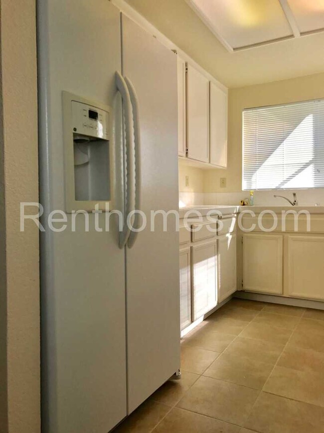 Building Photo - Rancho Bernardo, 12280 Corte Sabio #4105, ...