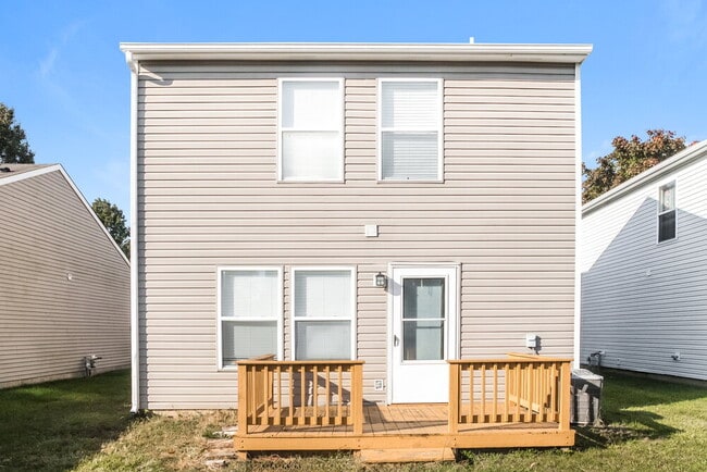 Building Photo - 4509 Connaught E Dr