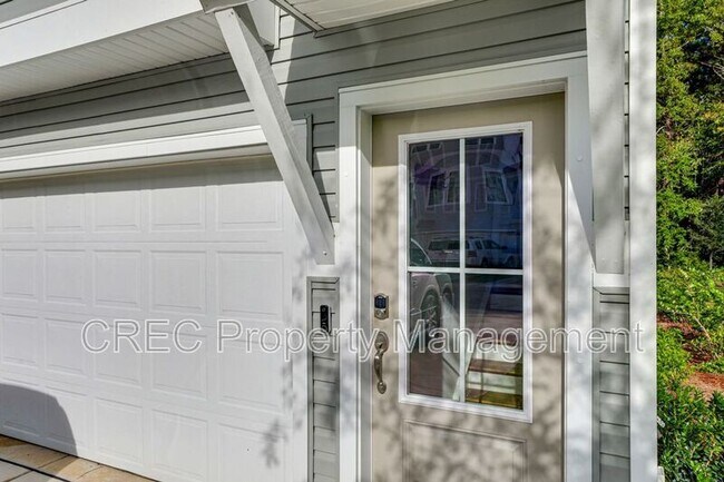 Building Photo - 1010 Pettiford Pl