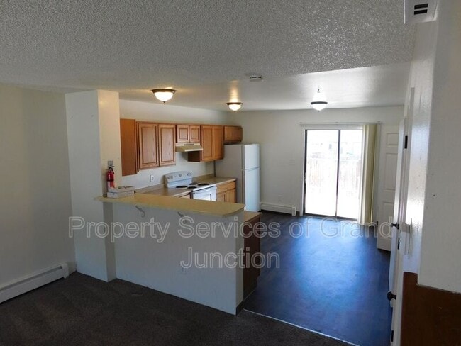 Building Photo - 3245 Downey Ct