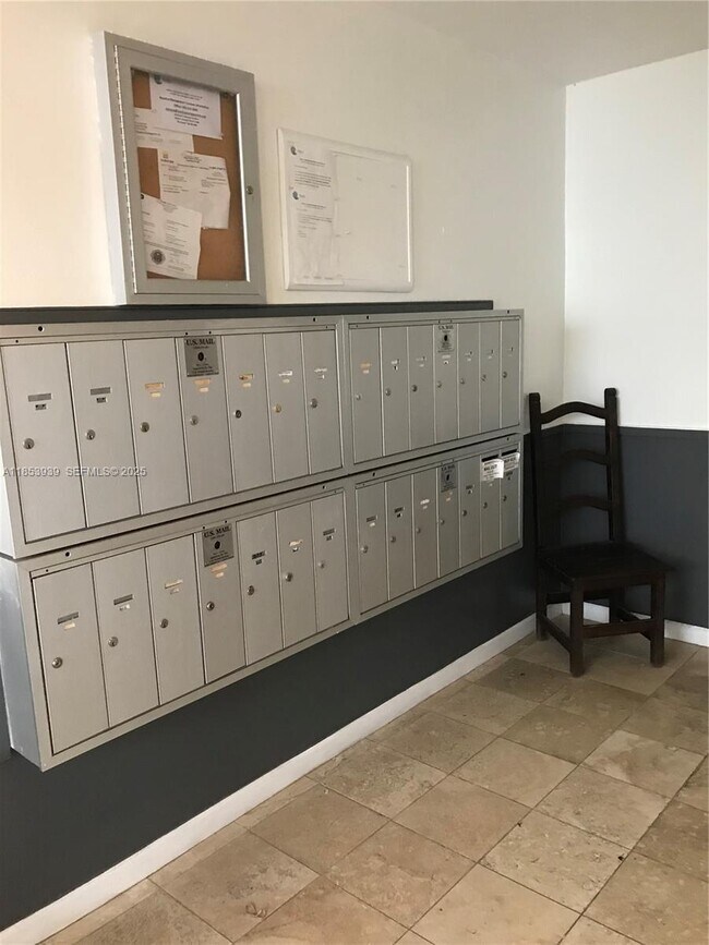 Building Photo - 1075 93rd St