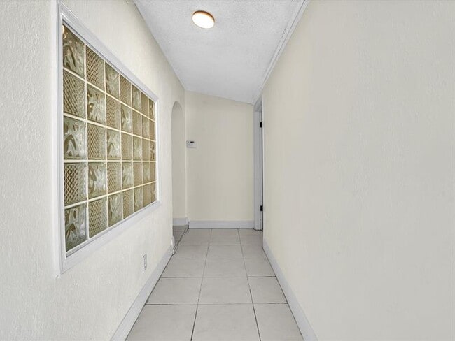 Building Photo - 6661 Meade St