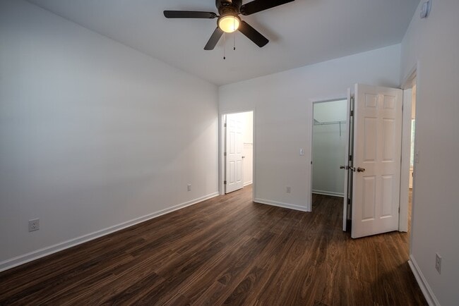 Building Photo - 37425 Mutiny Dr