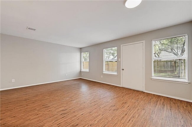 Building Photo - 9602 Nightjar Dr