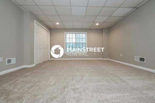 Building Photo - 5 Bedroom Pet-Friendly Home in McDonough, GA with Main Street Renewal