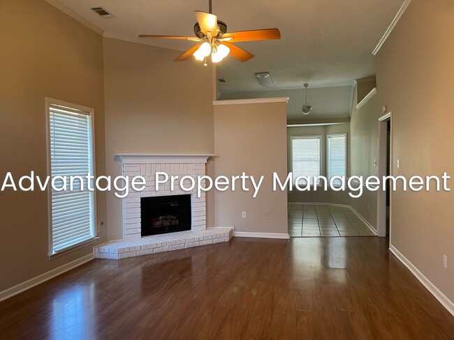 Building Photo - Nice Home In Cordova