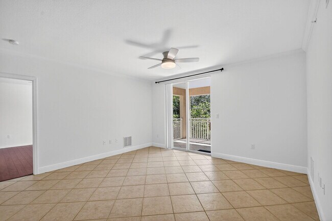 Building Photo - 6511 Emerald Dunes Dr