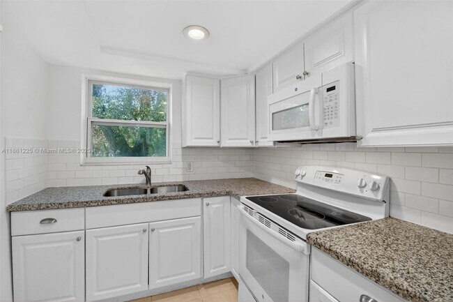 Building Photo - 13335 Arch Creek Rd