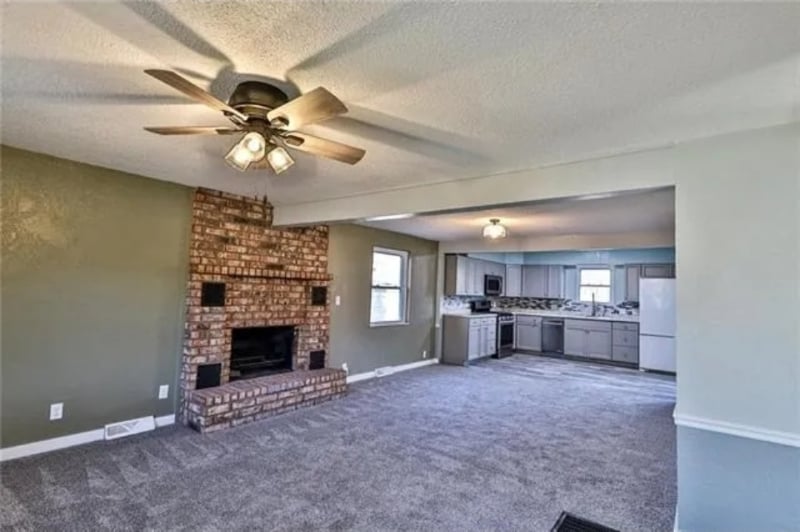 Building Photo - 711 S Northern Blvd