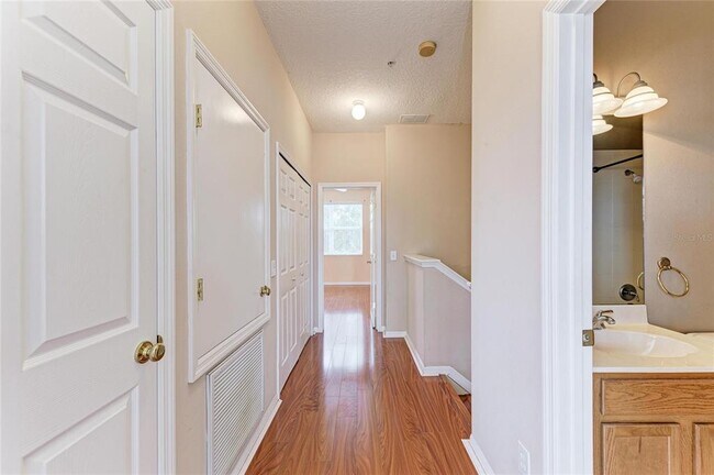 Building Photo - 3931 Yellowstone Cir