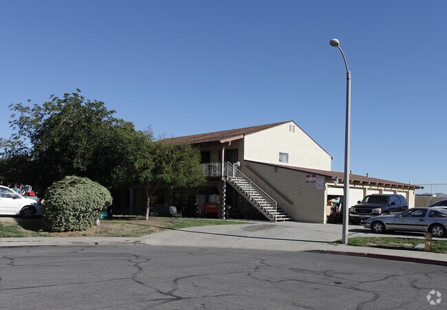Primary Photo - 3438 Nashland Ave