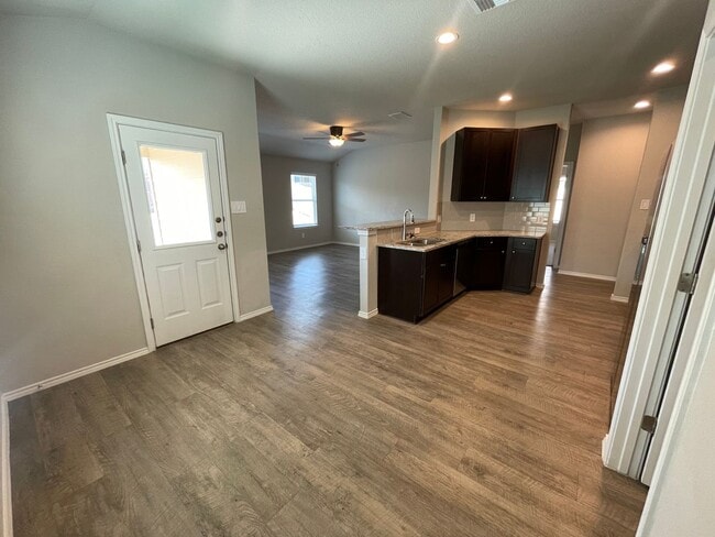 Building Photo - Beautiful Single-Story Rental Home in New Braunfels!