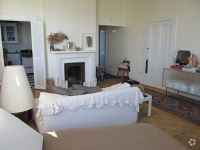 Building Photo - 31 Bulkley Ave