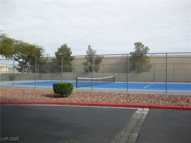 Building Photo - 5055 W Hacienda Ave