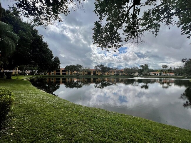 Building Photo - 3858 Coral Tree Cir