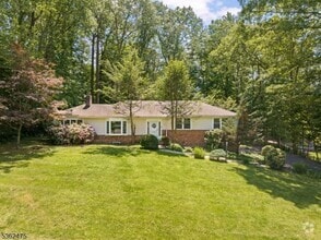 Building Photo - 58 Harrison Dr