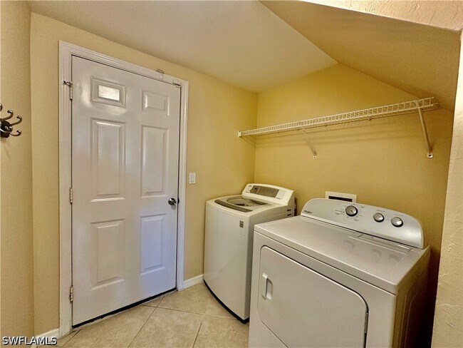 Building Photo - 14511 Jekyll Island Ct