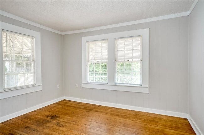 Building Photo - 1740 Starnes St