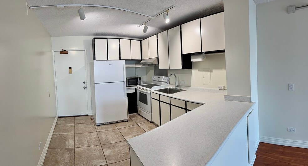 Building Photo - 1520 Spreckels St