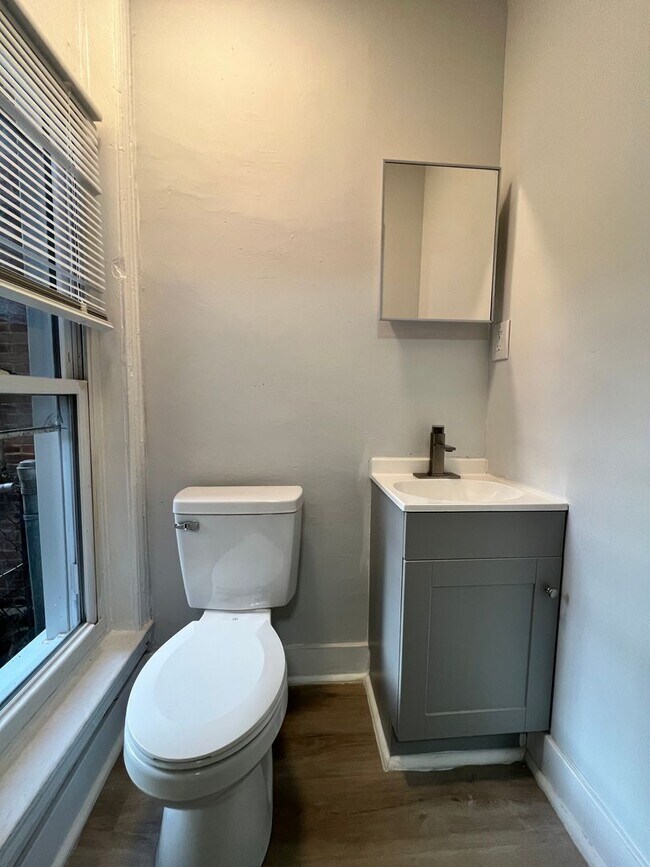 Building Photo - Renovated 3bd/1bth House with Rear yard!! SECTION 8 ONLY!!