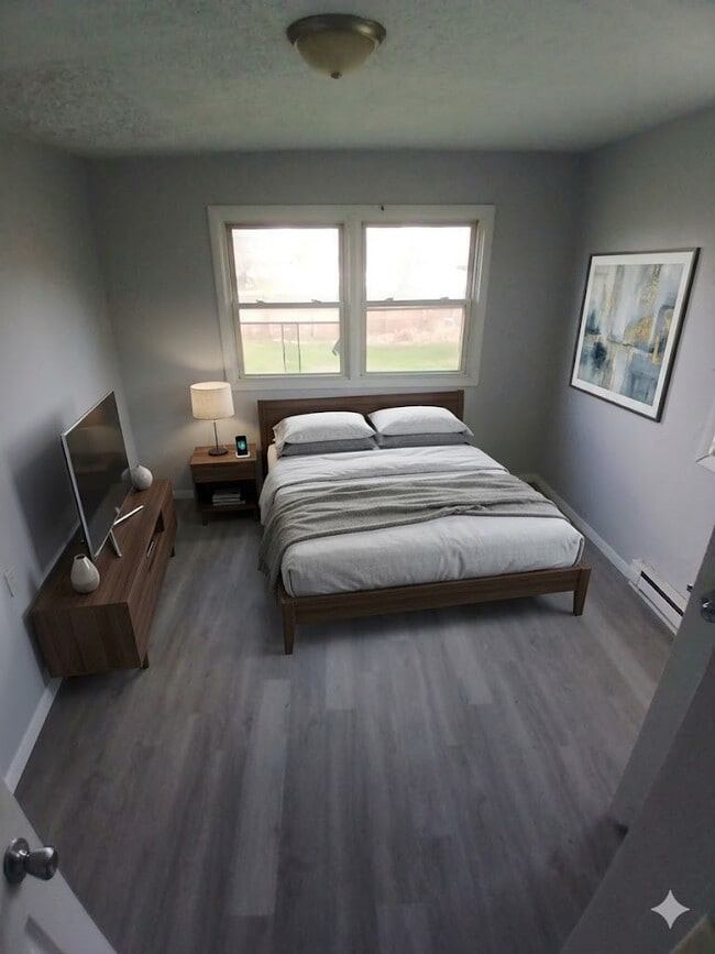 Building Photo - 1413 Labelle Ave