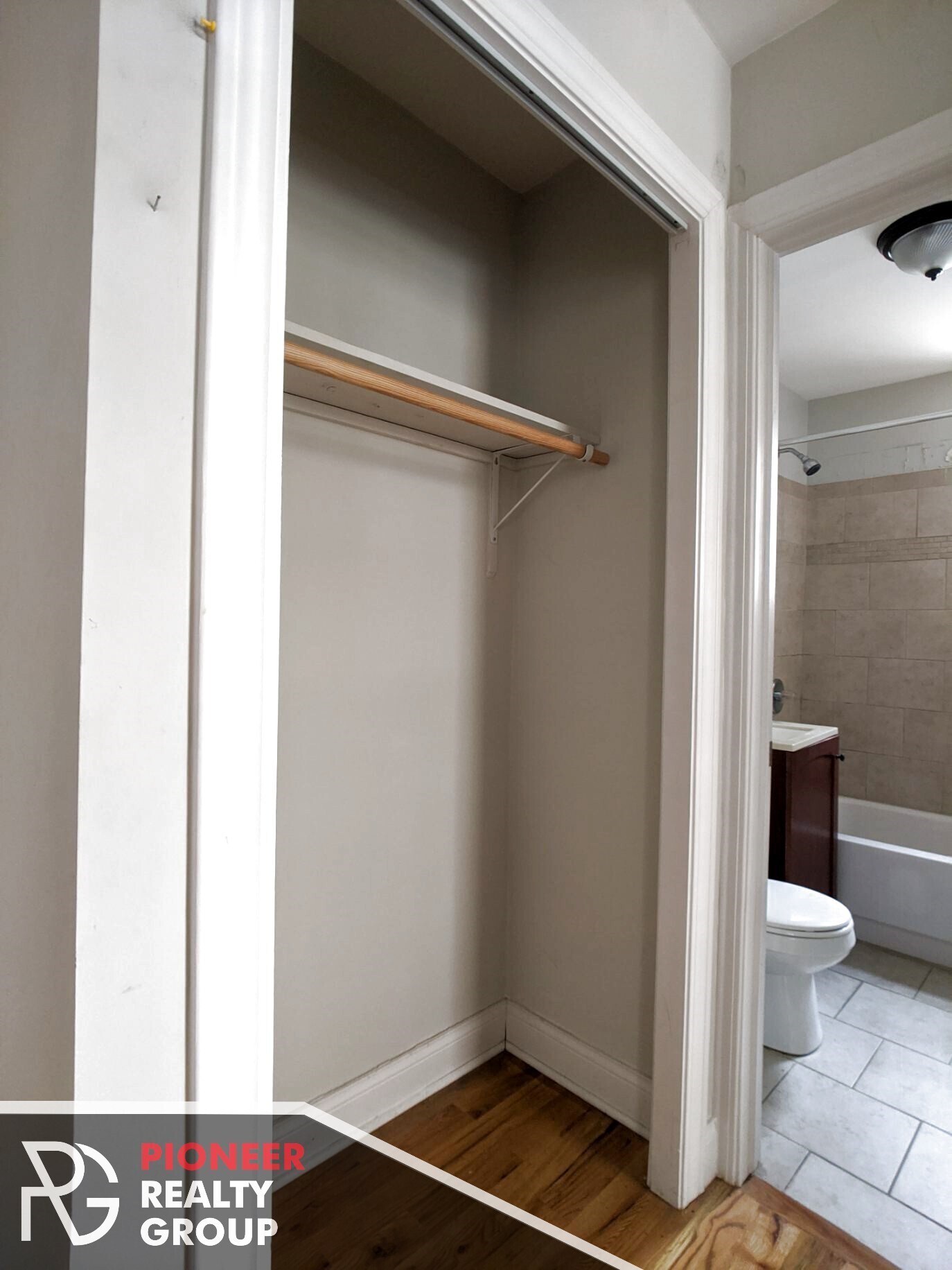 Building Photo - 2842 N Orchard St