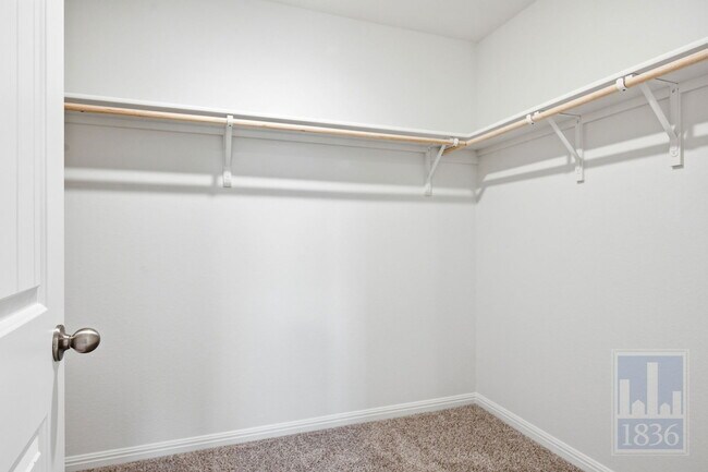 Building Photo - 1832 Buntline Hitch Dr