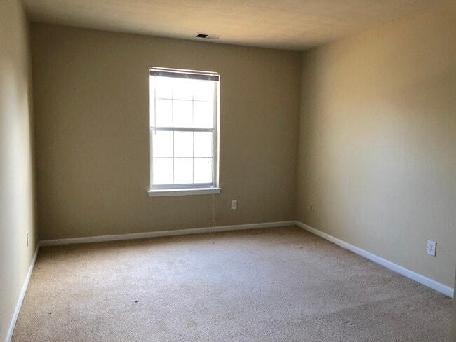 Building Photo - 1301 Whistle Town Ct