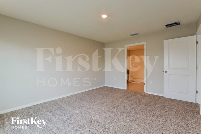 Building Photo - 8549 Triumph Cir