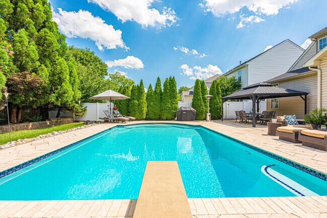 Building Photo - Beautiful 4-Bedroom Colonial in Walkersville