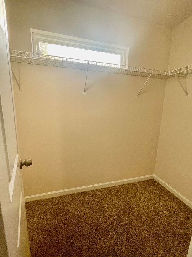 Building Photo - Luxurious 2 story 3 bedroom 2.5 bath townhomes. Located in Salisbury.