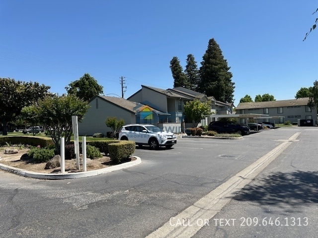 Building Photo - 3901 Dale Rd