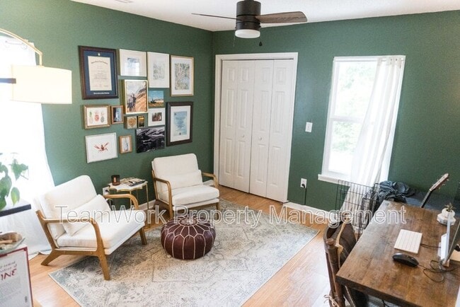 Building Photo - 827 Harbor Pl Dr