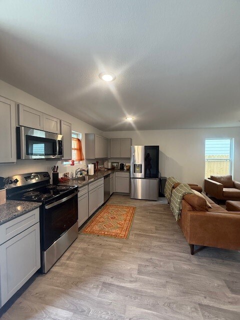 Building Photo - 16400 Jasmine Marie Pl