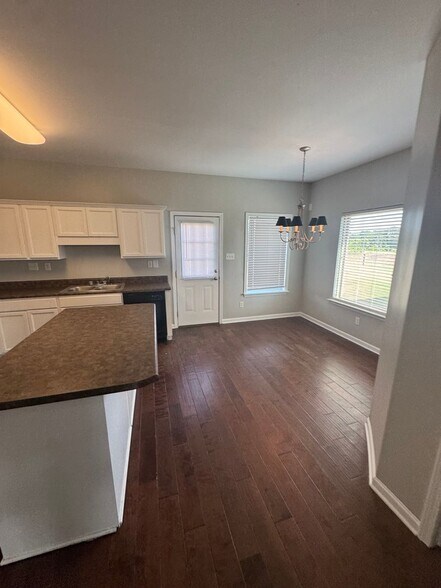 Building Photo - 4276 Blake Cir