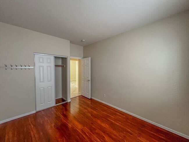 Building Photo - Charming Single-Story Home in a Prime Loca...
