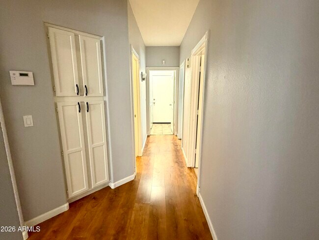 Building Photo - 9340 S Margo Dr