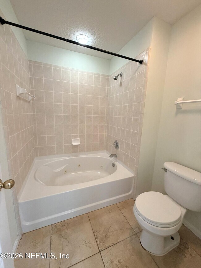 Building Photo - 321 Pecan Grove Dr