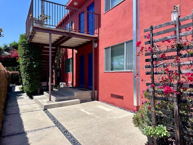 Building Photo - 502 Westminster Ave