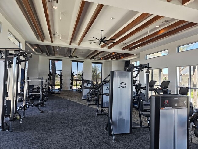 Building Photo - Wonderful new build with family fun amenities