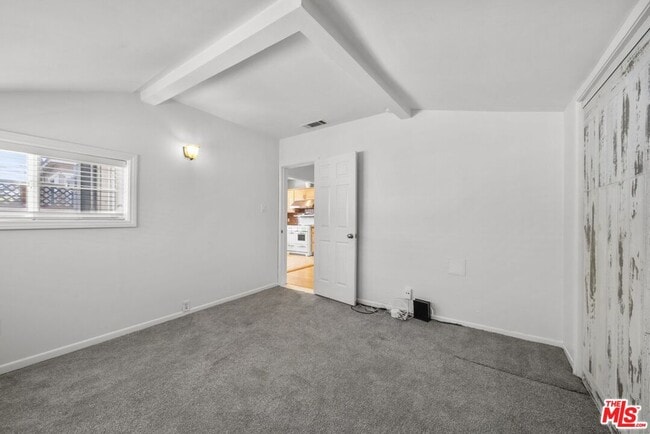Building Photo - 923 W Orange Grove Ave