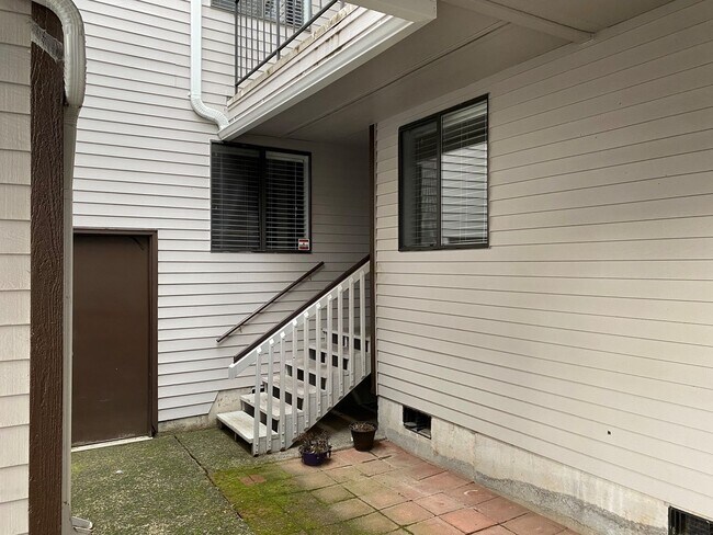 Primary Photo - Coveted Lower Level