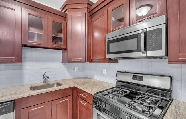 Building Photo - Elizabeth