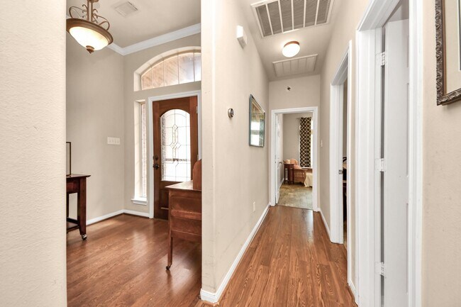 Building Photo - 945 Autumn Brook St