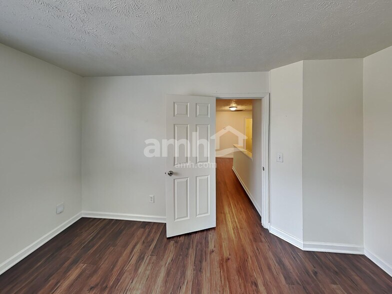 Building Photo - 3408 Ravenel Ct