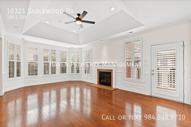 Building Photo - 10321 Sablewood Dr